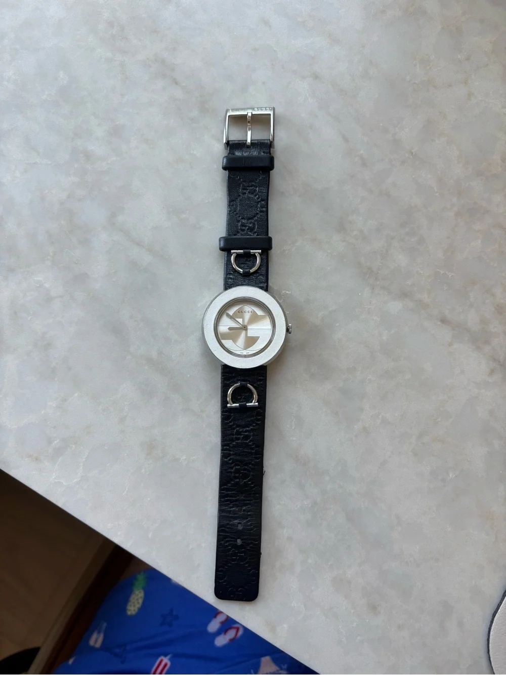 Gucci sleek play
